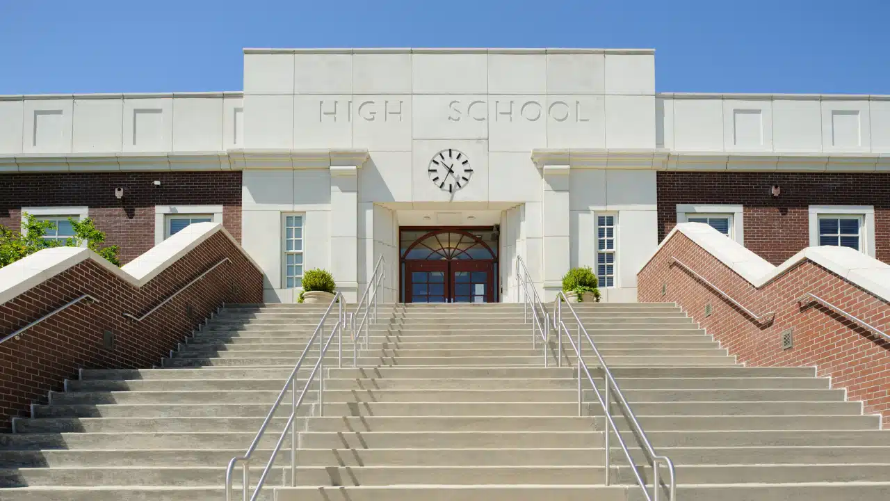 School and institutions cleaning services